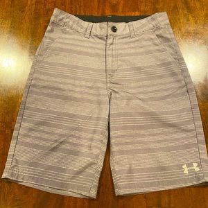 Under Armour dress shorts size 14 in boys